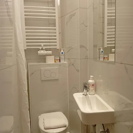 Benny'S Rooms Brussels City Centre Exterior foto